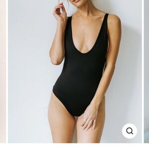 Londre Minimalist One Piece - M classic
